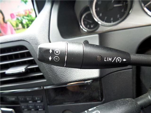 2012 Mercedes-BENZ E-CLASS 缩略图 38