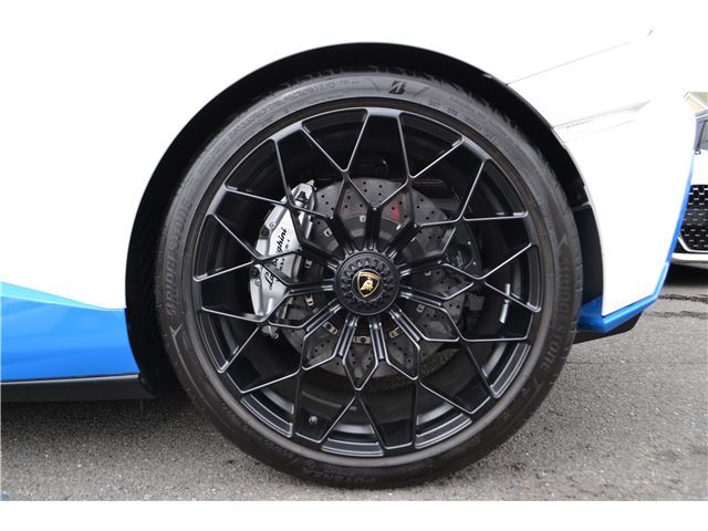 2022 Lamborghini HURACAN — миниатюра 14