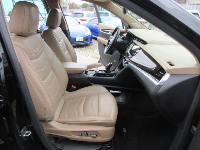 صورة مصغرة 33 لـ 2022 Cadillac XT6