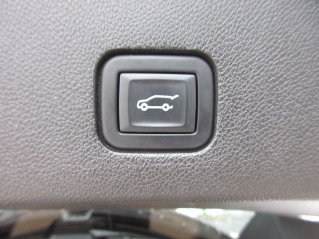صورة مصغرة 8 لـ 2022 Cadillac XT6