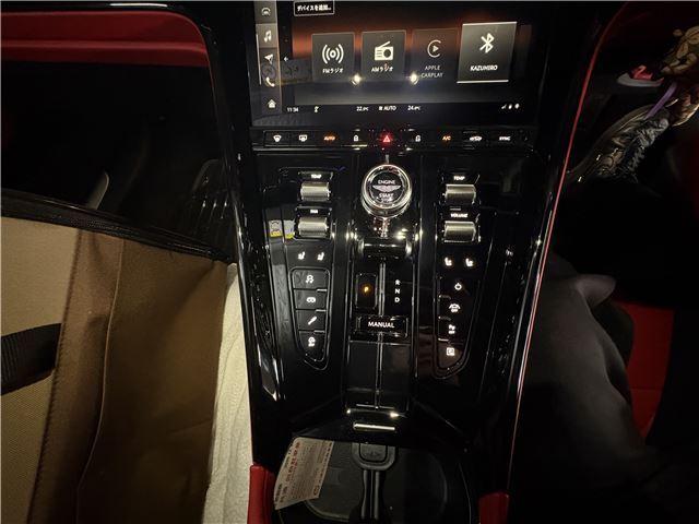 2024 Aston Martin DB12 缩略图 23