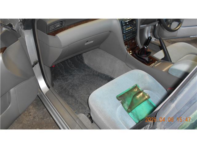 2000 Nissan LAUREL 缩略图 17