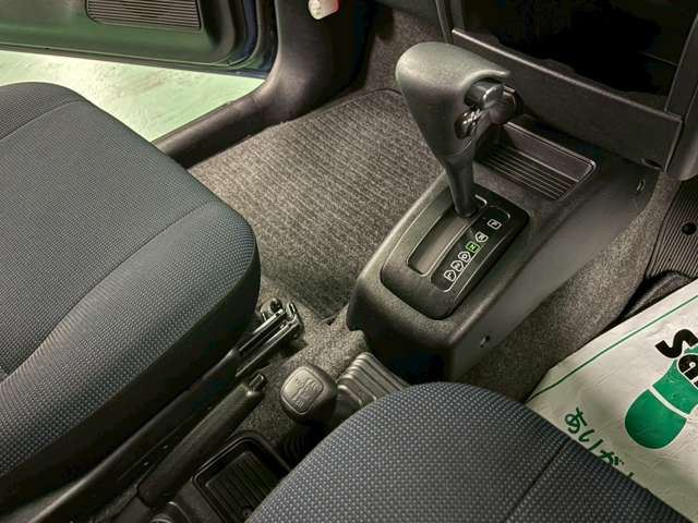 صورة مصغرة 14 لـ 2009 Nissan KICKS
