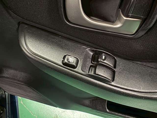 صورة مصغرة 19 لـ 2009 Nissan KICKS