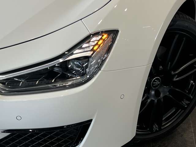 2022 Maserati GHIBLI — миниатюра 8