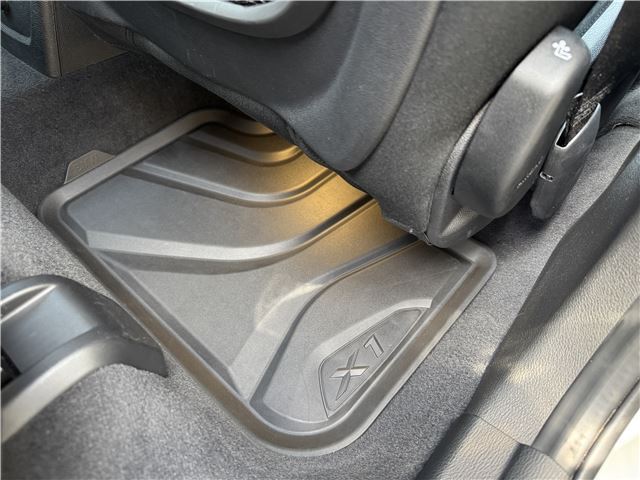 2016 BMW X1 缩略图 34