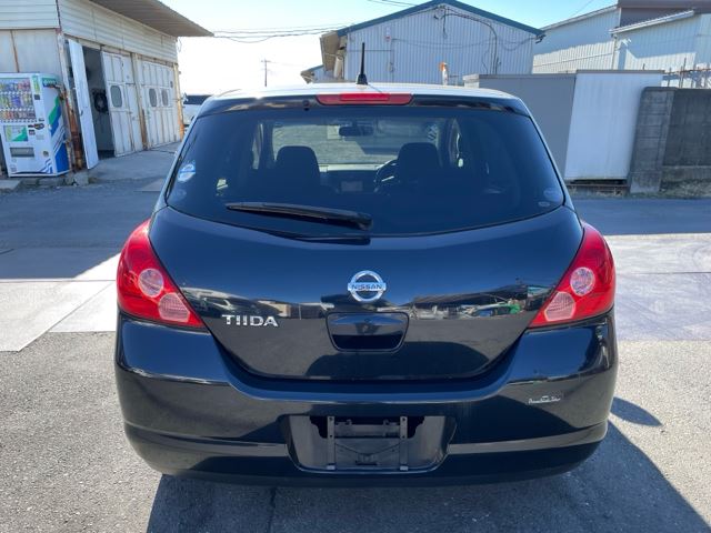 صورة 6 لـ 2007 Nissan TIIDA
