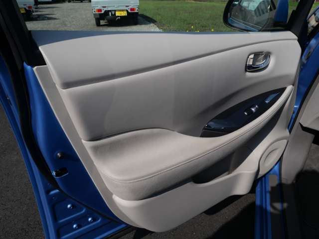 2012 Nissan LEAF 缩略图 13
