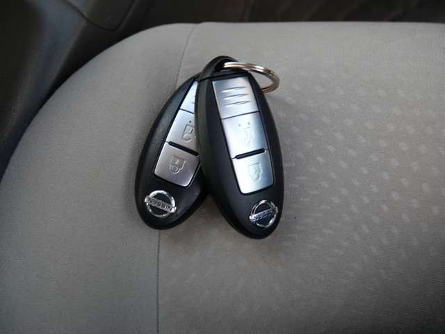 2012 Nissan LEAF 缩略图 34