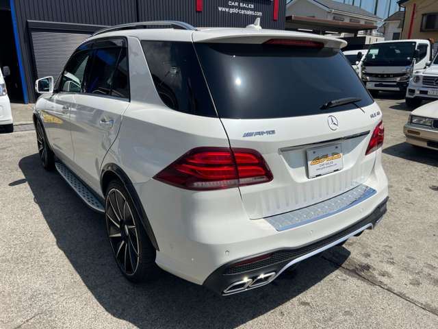 صورة 4 لـ 2015 Mercedes-BENZ GLE
