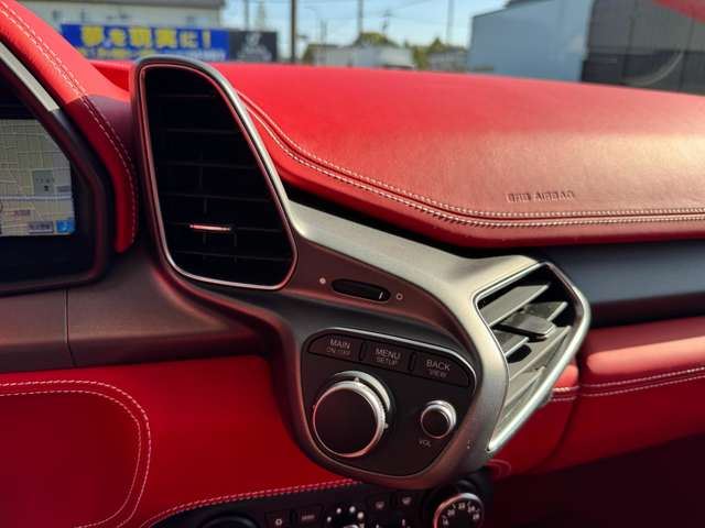صورة مصغرة 17 لـ 2015 Ferrari 458 ITALIA