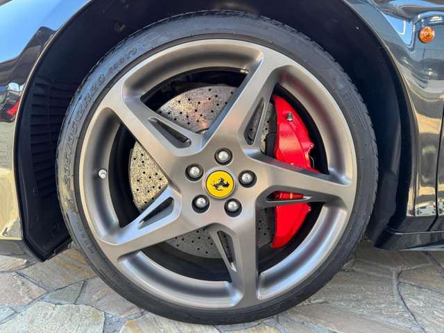 صورة مصغرة 32 لـ 2015 Ferrari 458 ITALIA