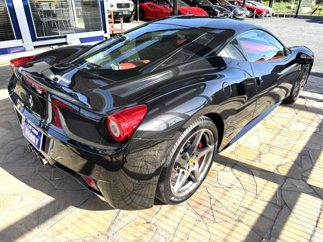 صورة مصغرة 54 لـ 2015 Ferrari 458 ITALIA