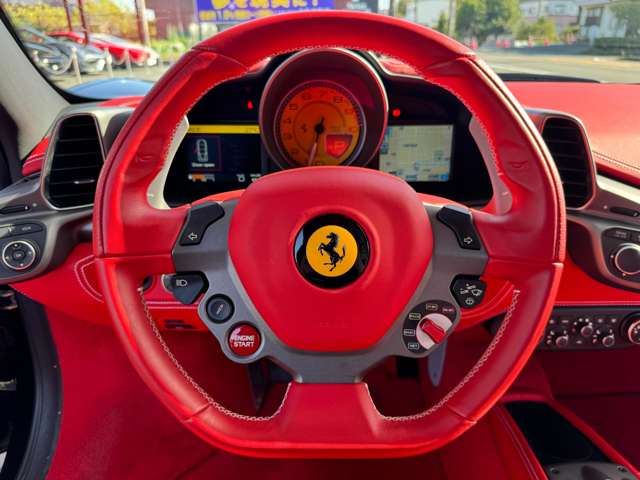 صورة مصغرة 7 لـ 2015 Ferrari 458 ITALIA