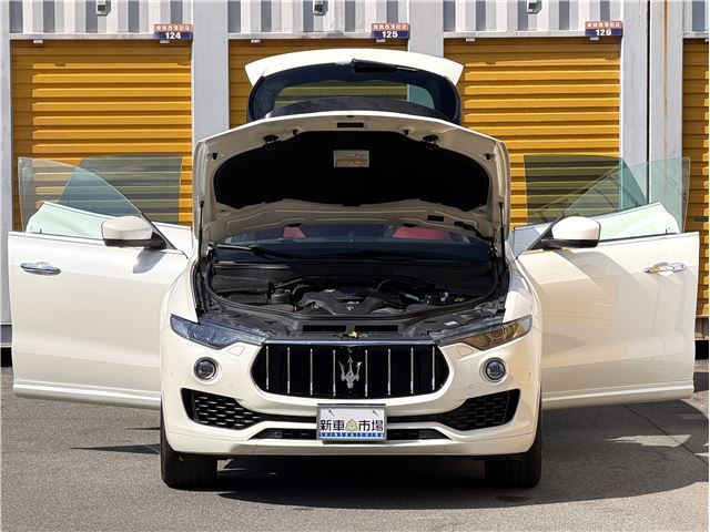 2017 Maserati LEVANTE — миниатюра 23