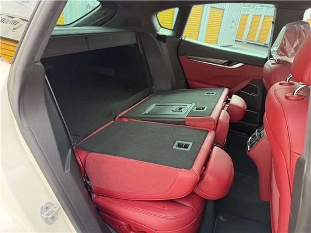 2017 Maserati LEVANTE — миниатюра 50