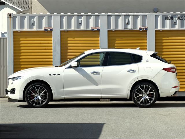 2017 Maserati LEVANTE — миниатюра 74
