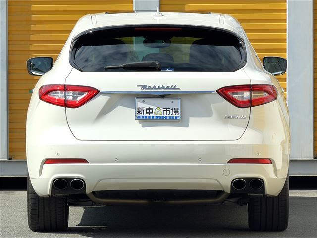 2017 Maserati LEVANTE — миниатюра 5