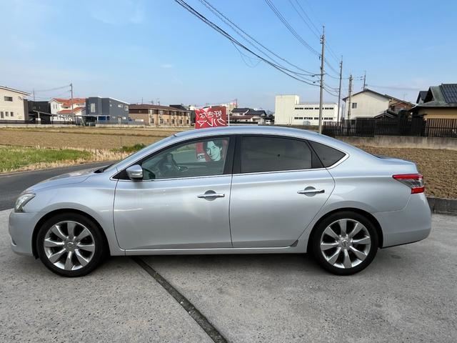 2012 Nissan SYLPHY — фото 9