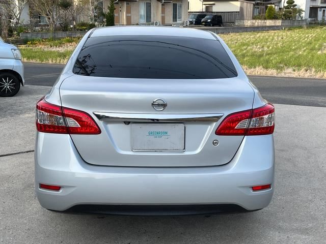 2012 Nissan SYLPHY — фото 8