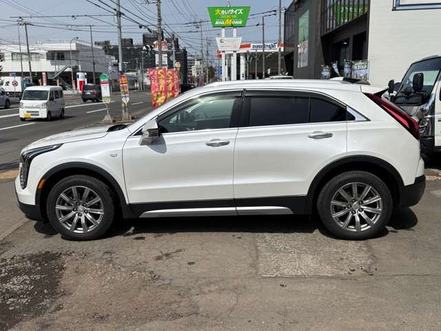 2023 Cadillac XT4 照片 3