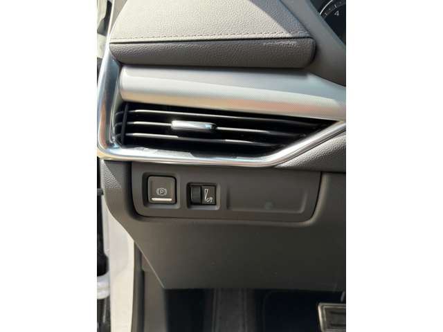 2023 Cadillac XT4 缩略图 18