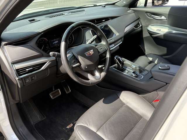 2023 Cadillac XT4 照片 10