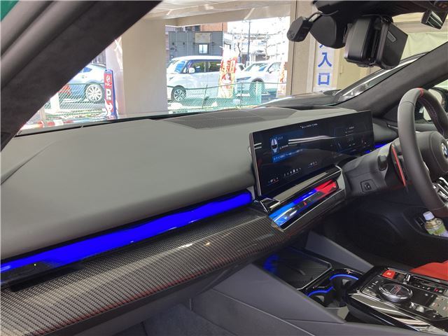 2025 BMW M5 TOURING — миниатюра 30