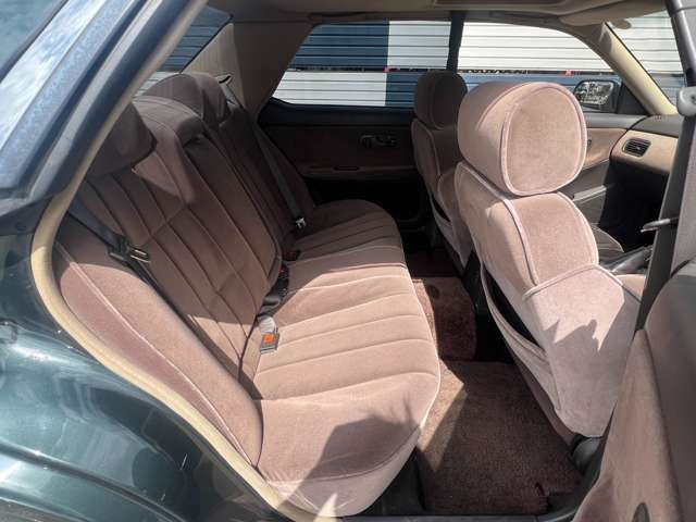 1992 Nissan LAUREL 缩略图 12