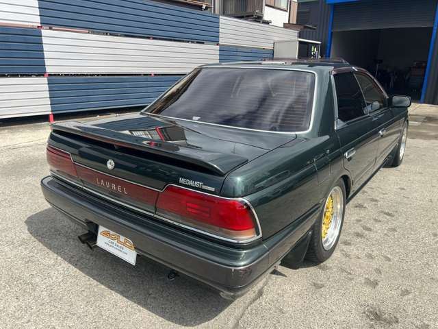 1992 Nissan LAUREL 照片 6