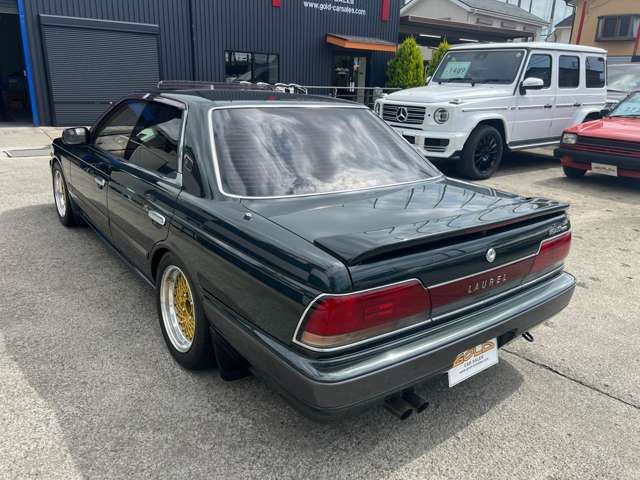 1992 Nissan LAUREL 照片 4