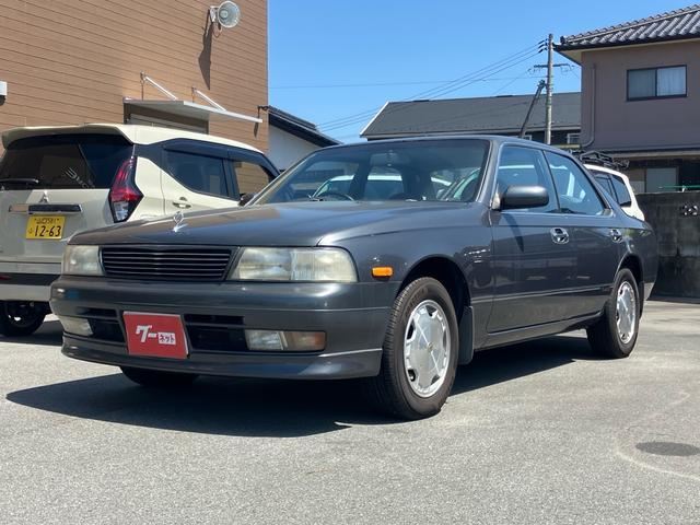 1993 Nissan LAUREL 照片 1