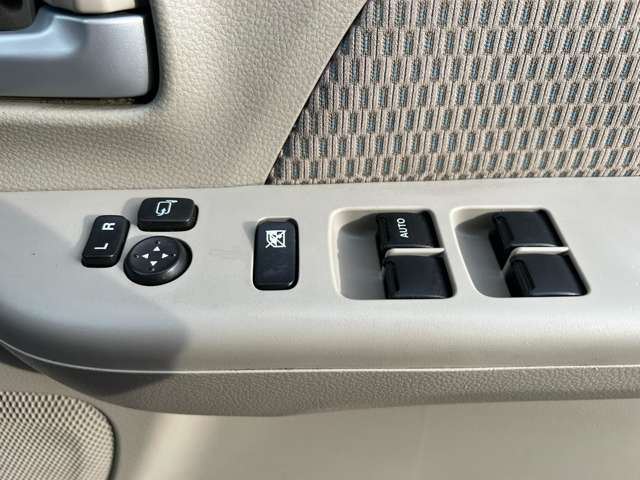 صورة مصغرة 23 لـ 2017 Nissan NV100CLIPPER RIO