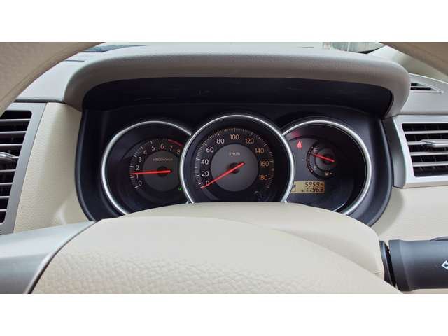 صورة 10 لـ 2007 Nissan TIIDA