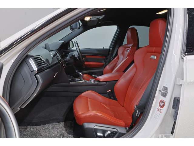 2015 BMW M3 SEDAN — миниатюра 25