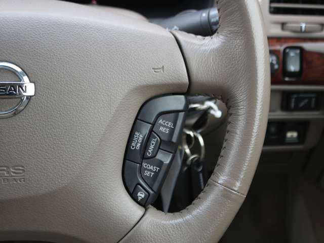 صورة 10 لـ 2010 Nissan PRESIDENT