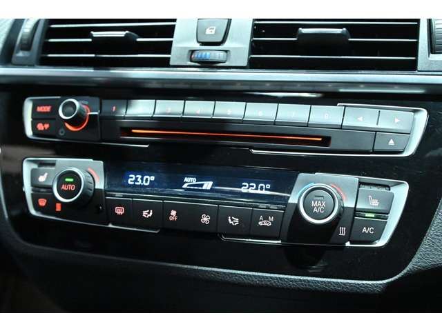 صورة مصغرة 34 لـ 2021 BMW M2 COMPETITION