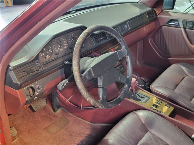 1990 Mercedes-BENZ MEDIUM-CLASS — миниатюра 29
