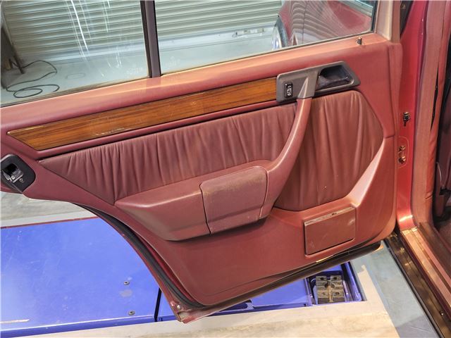 1990 Mercedes-BENZ MEDIUM-CLASS — миниатюра 40