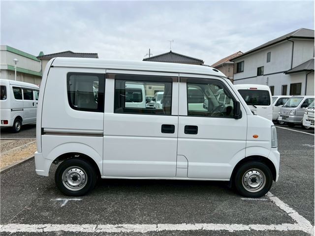 صورة 6 لـ 2014 Nissan NV100CLIPPER RIO