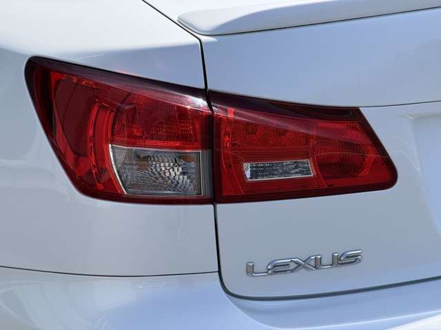 2008 Lexus IS F — миниатюра 32