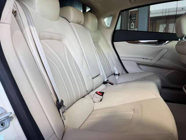 صورة مصغرة 27 لـ 2015 Maserati QUATTROPORTE