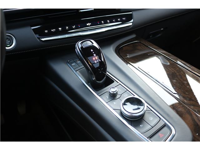 صورة مصغرة 22 لـ 2022 Cadillac ESCALADE