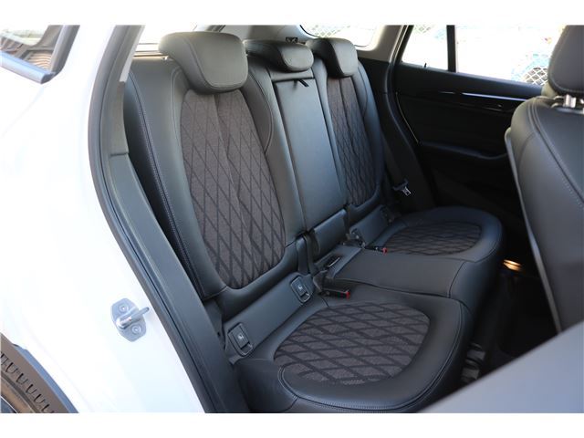 2016 BMW X1 缩略图 26