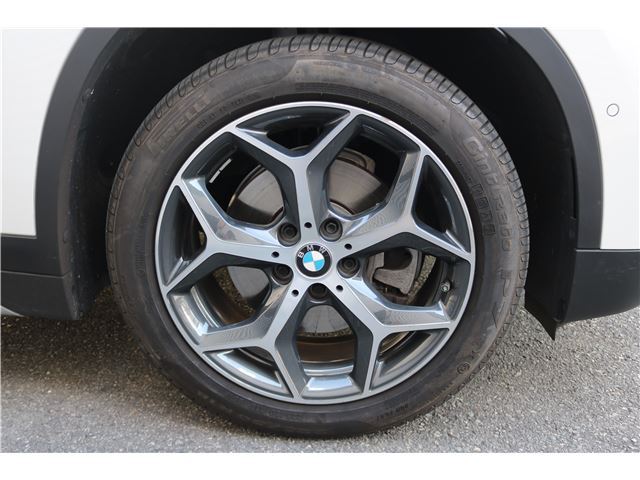 2016 BMW X1 photo 4