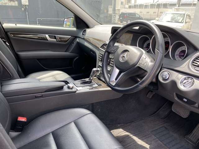 2011 Mercedes-BENZ C-CLASS — миниатюра 32