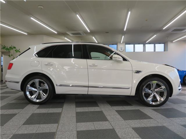 صورة مصغرة 12 لـ 2019 Bentley BENTAYGA