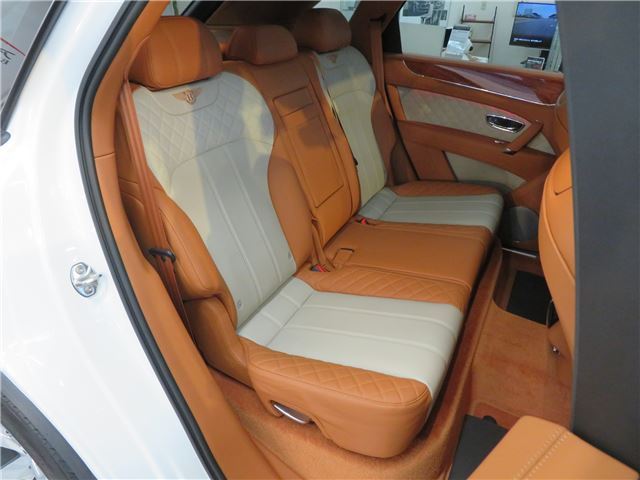 صورة مصغرة 29 لـ 2019 Bentley BENTAYGA