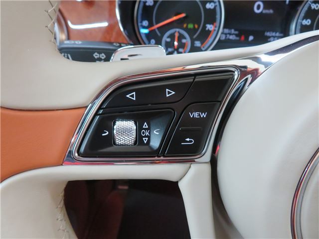 صورة مصغرة 39 لـ 2019 Bentley BENTAYGA