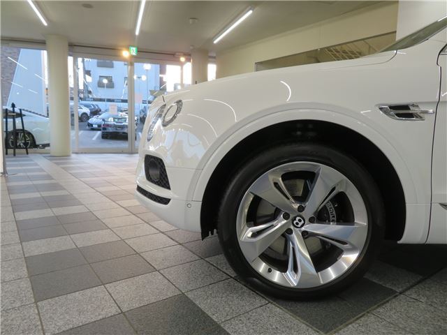 صورة مصغرة 10 لـ 2019 Bentley BENTAYGA